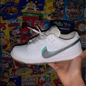 Nike diamond supply co dunks